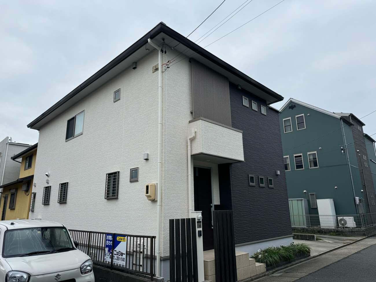 屋根塗装　外壁塗装　ウルトラMUKI　ディープグレー　PX-731　PX-778　施工事例　名古屋市中川区　アートペインズ株式会社　アートペインズ　プレマテックス